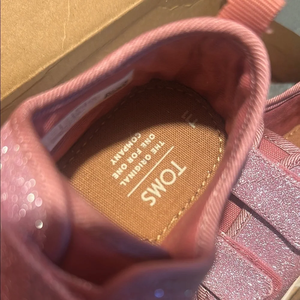 (Tom’s)Glittery Pink Kids Shoes